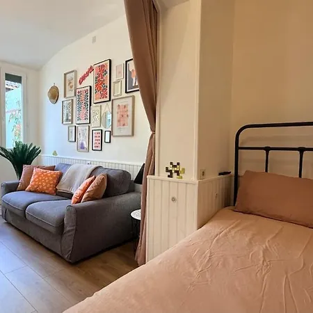 T2 Chartreuse Terrasse - Busca - Centre Apartment *